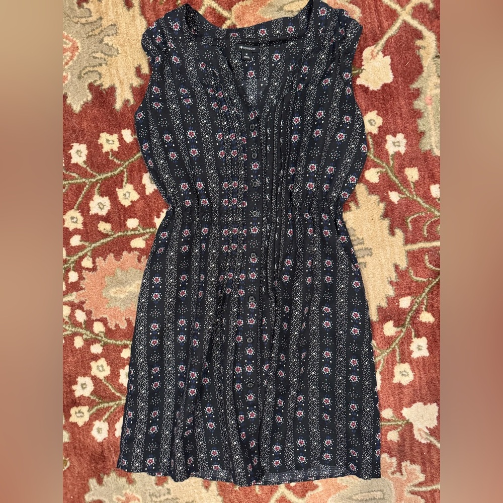 Chic Black Floral Midi Dress